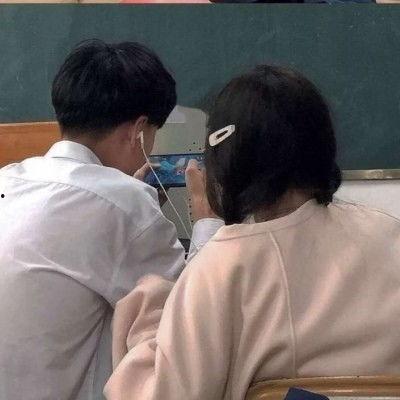 自拍情侣露脸在线视频,情侣露脸自拍视频大揭秘